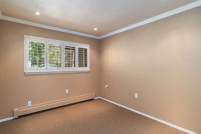 Building Photo - Incline Village: Condo - 4 Bedrooms,3.5 Ba...