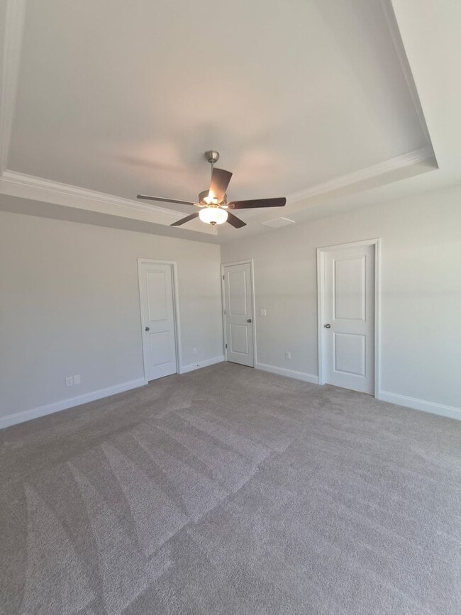 Building Photo - 301 Harvest Mdw Xing