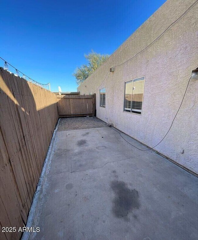 Building Photo - 6531 N 67th Ave