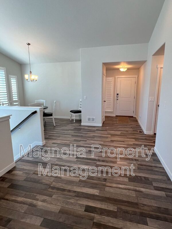 Building Photo - 11855 Koenig Dr