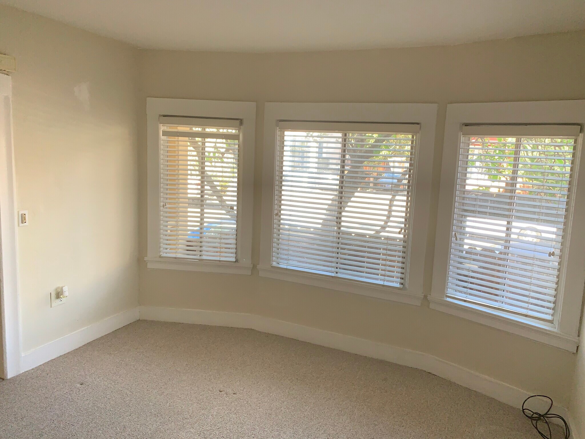 Building Photo - 543 30th St