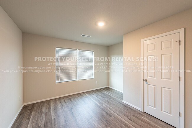 Building Photo - 2932 W Obsidian St