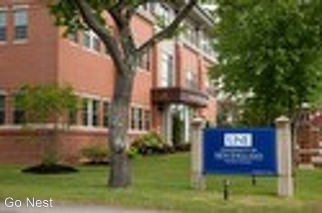 Building Photo - 1058 Forest Ave