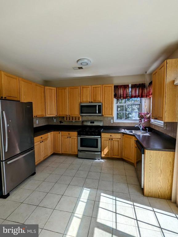 Building Photo - 62 Shelley Cir