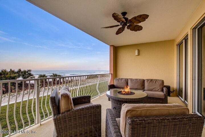 Lanai - 120 S Serenata Dr