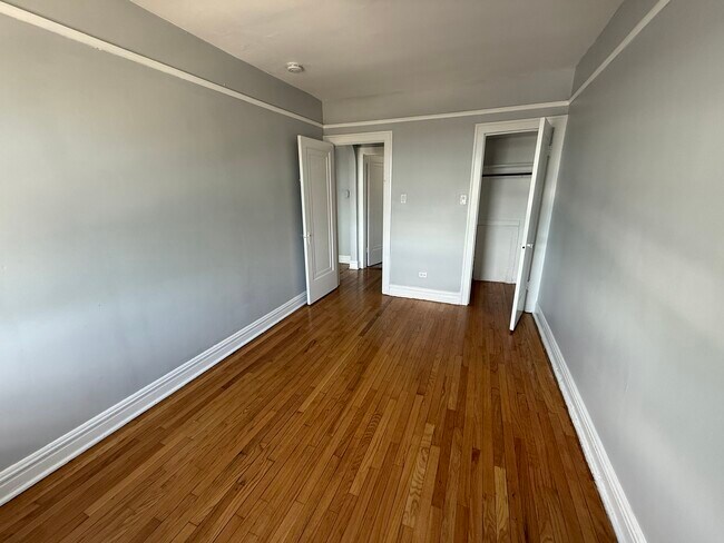 Building Photo - 5912 W 26th St