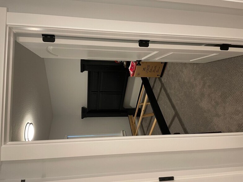 Building Photo - 328 W 2070 N