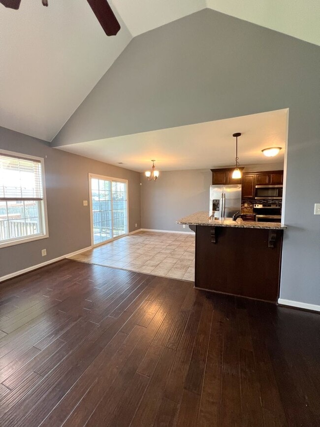 Building Photo - Gorgeous Single-Family--Fenced Backyard and Bonus Room!