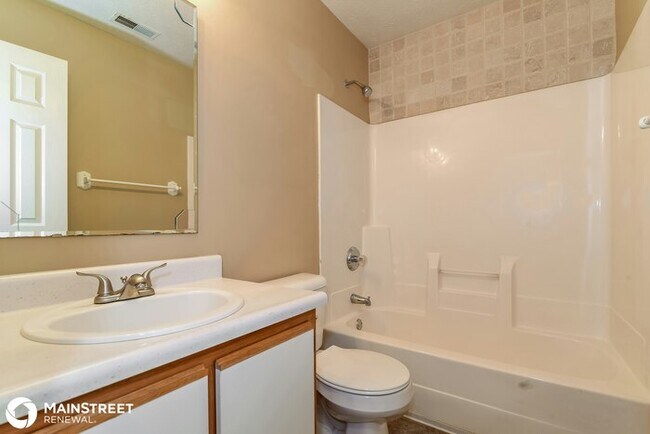 Building Photo - 5101 Emmert Dr, Indianapolis, IN 46221