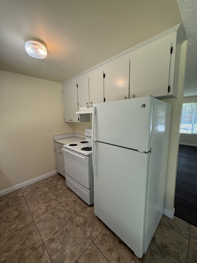 Building Photo - Rambler in Maple Valley Available Now!