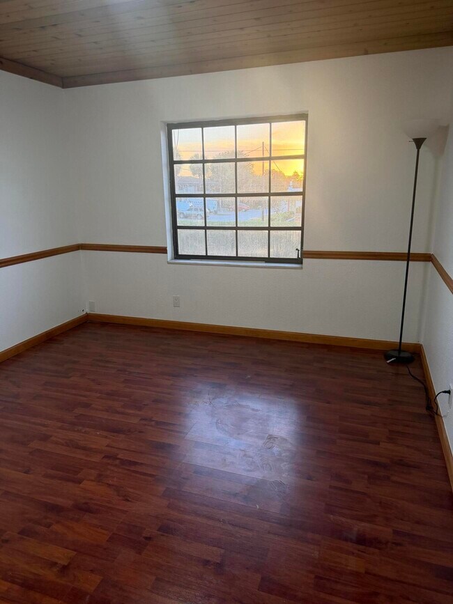 Building Photo - 110 Cypress Club Dr