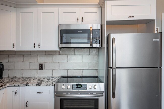 Building Photo - 2109 Bayshore Blvd