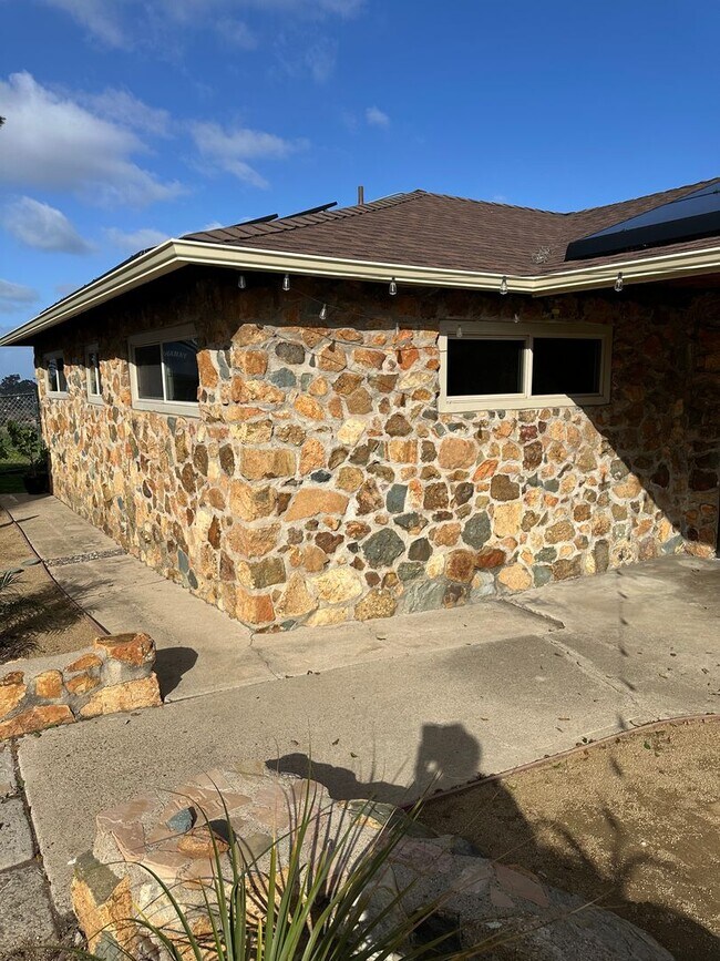 Building Photo - 3264 Holly Way