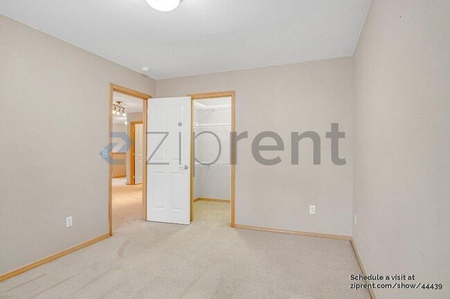 Building Photo - 16513 SE 262nd Pl