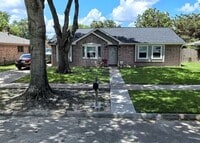 Building Photo - 12418 Plumbrook Dr