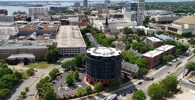 Building Photo - Rotunda Rental