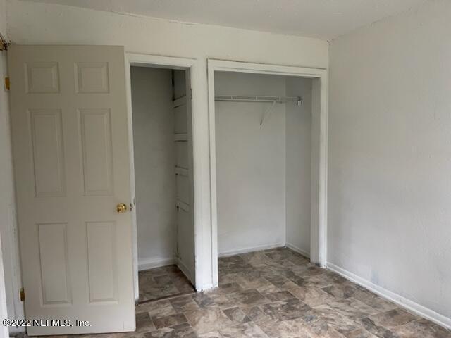 Building Photo - 1019 W 6th St