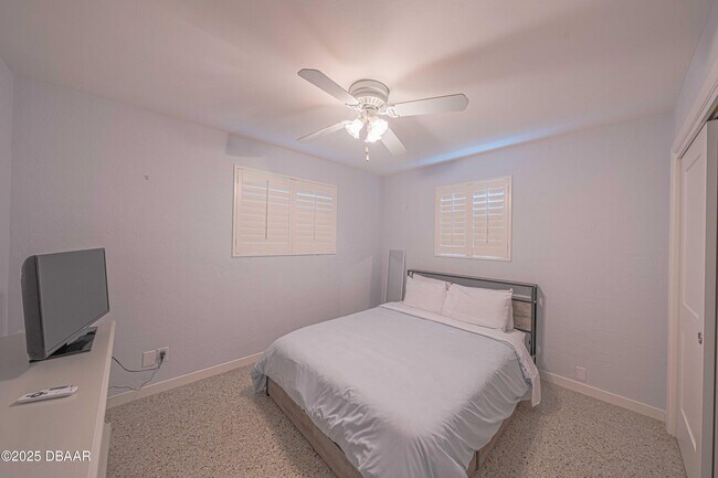 Building Photo - 3948 Cardinal Blvd