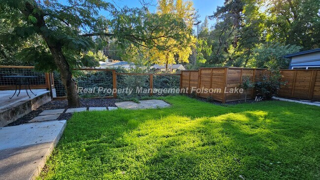 Building Photo - Newly upgraded 1Bd 1Ba unit in Placerville