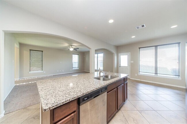 Building Photo - 8130 Heartbrook Field Ln