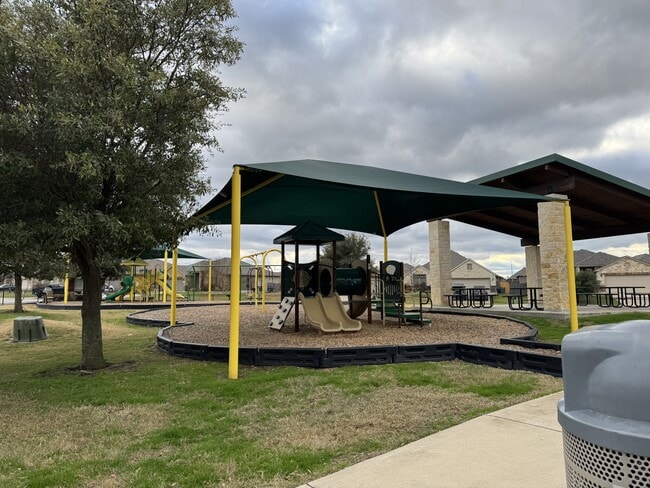 Building Photo - 502 Westchester Ct