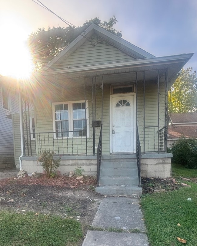 Building Photo - 743 N Union St