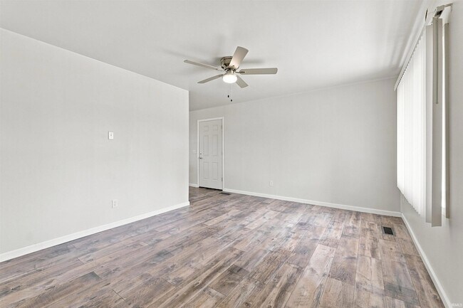 Building Photo - 7123 Strawberry Dr