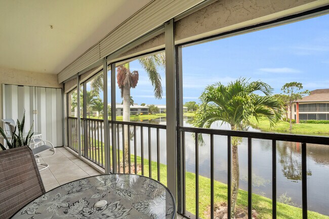 Building Photo - 4640 Chantelle Dr