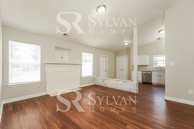 Building Photo - Come view this cute 3BR 2BA home