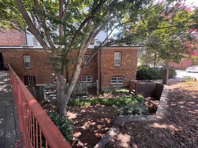 Building Photo - 1 Bedroom Unit in Historic Wafco Mills