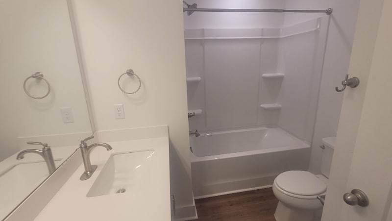 Building Photo - 9 Moon Hvn Wy