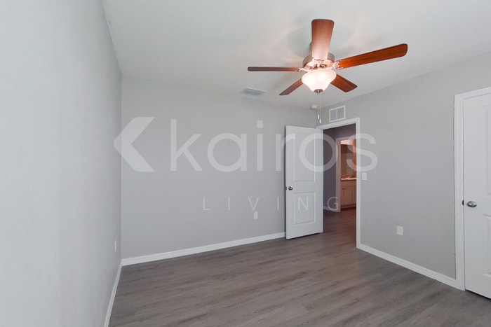 Building Photo - 8584 SW 43rd Ter