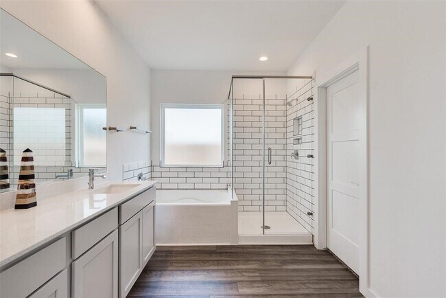 Building Photo - 22606 Ginosa Trail