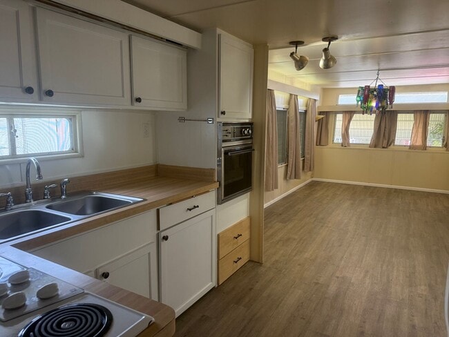 Building Photo - 55+ community