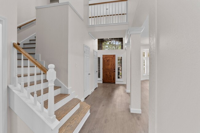 Building Photo - 35 Amber Sky Pl