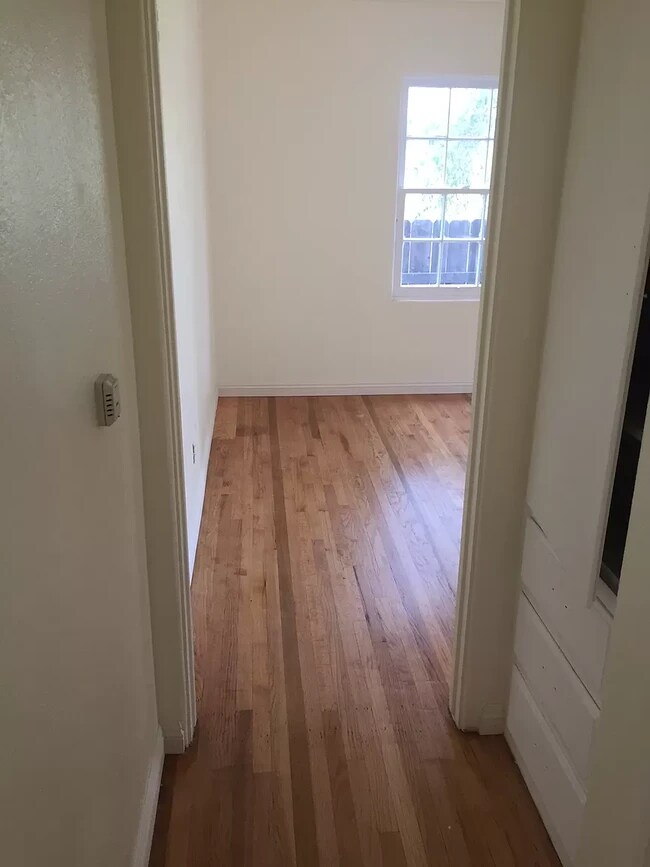 Building Photo - 4227 Pepper Dr