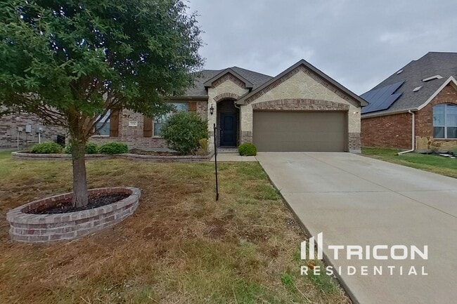 Building Photo - 536 Longhorn Ln