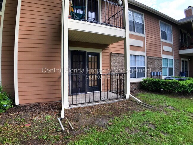 Building Photo - 2550 N Alafaya Trail
