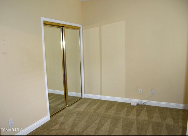 Building Photo - 2324 Solway Ct