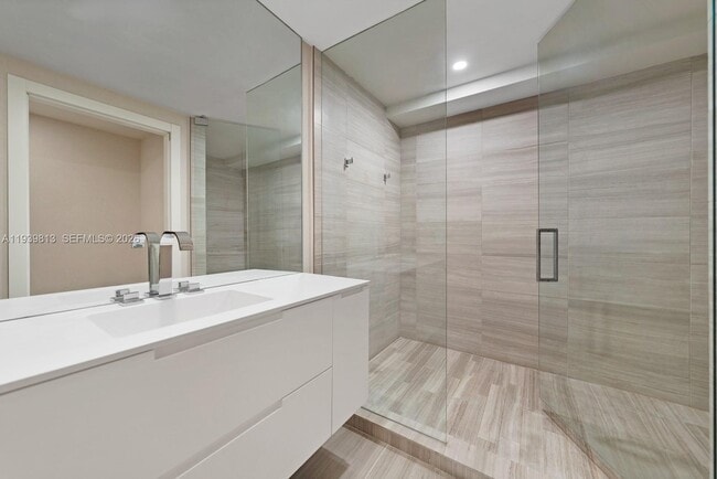 Building Photo - 4701 Meridian Ave