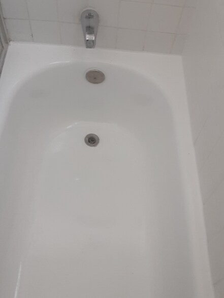 Building Photo - 1713 Scott Rd