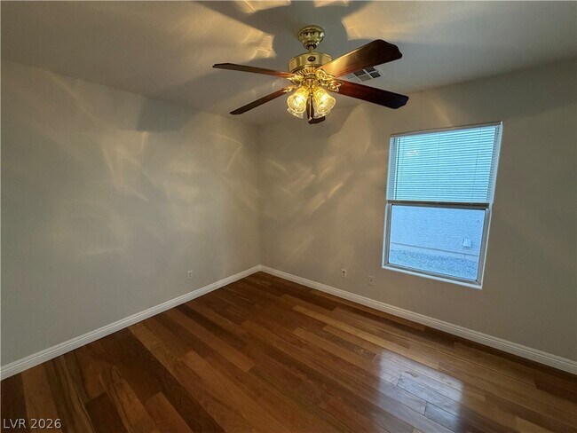 Building Photo - 8817 Shady Pines Dr