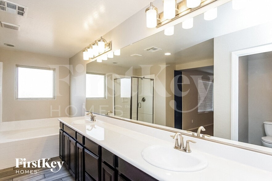 Building Photo - 11277 Tuckermuck Bay Ct