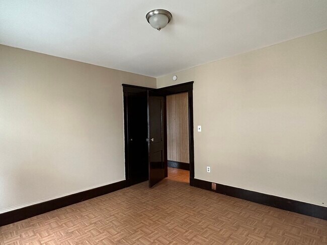 Building Photo - 17 Bowdoin St