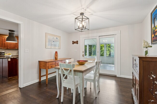 Building Photo - 111 Mill Hill Rd
