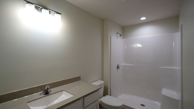 Building Photo - 4321 Dawn St
