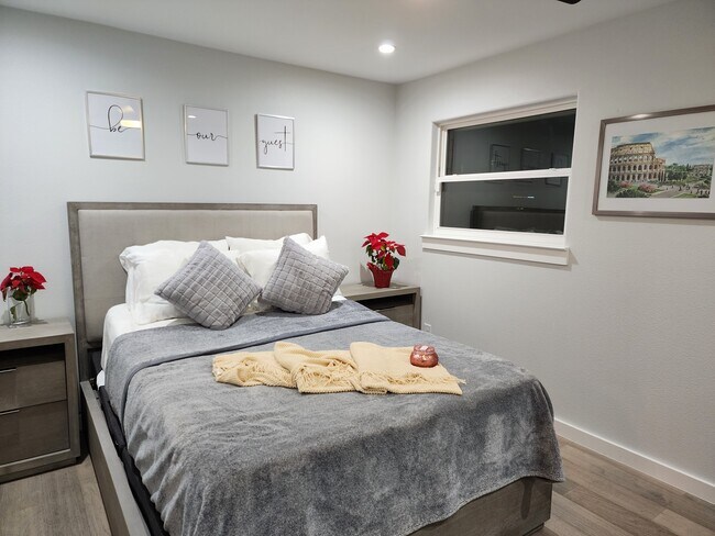 Building Photo - 7986 Briaridge Rd