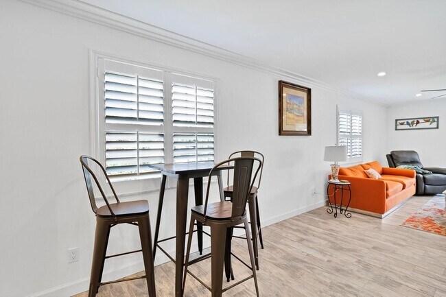 Building Photo - 1441 Ocean Dr
