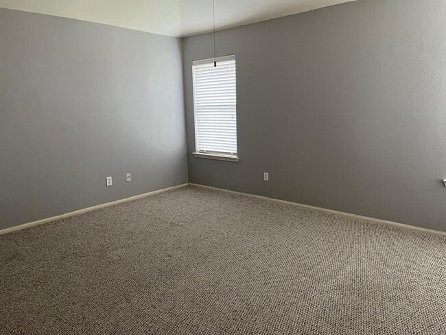 Building Photo - 12610 Bethany Bay Dr
