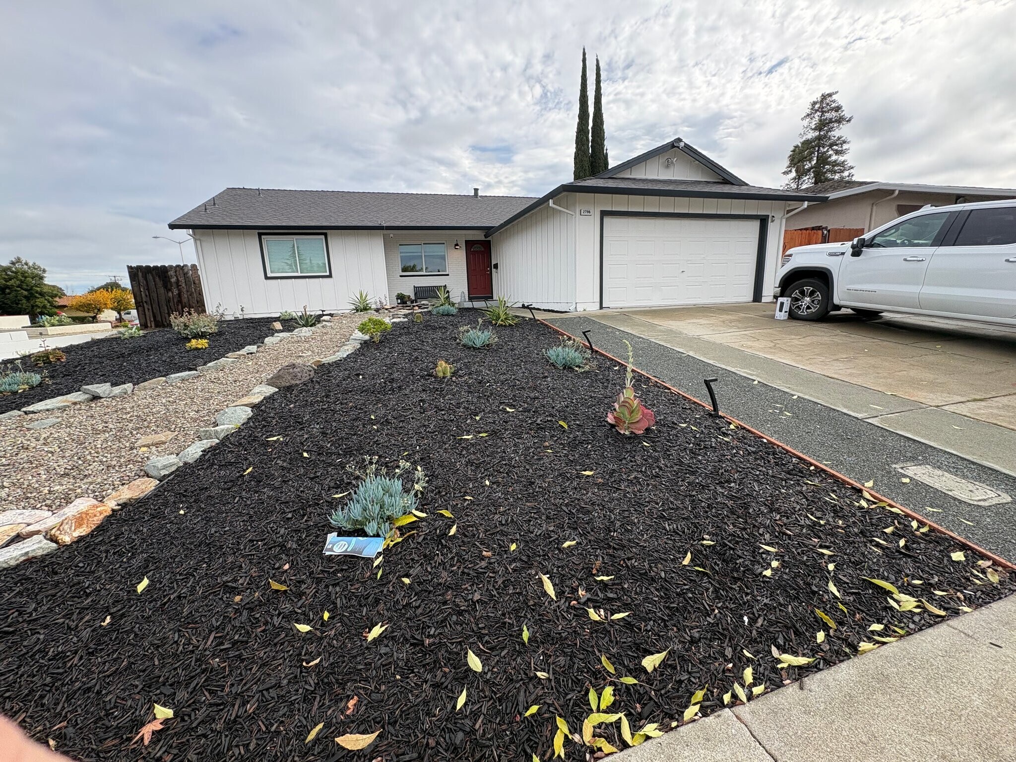 Building Photo - 2796 Entrada Cir